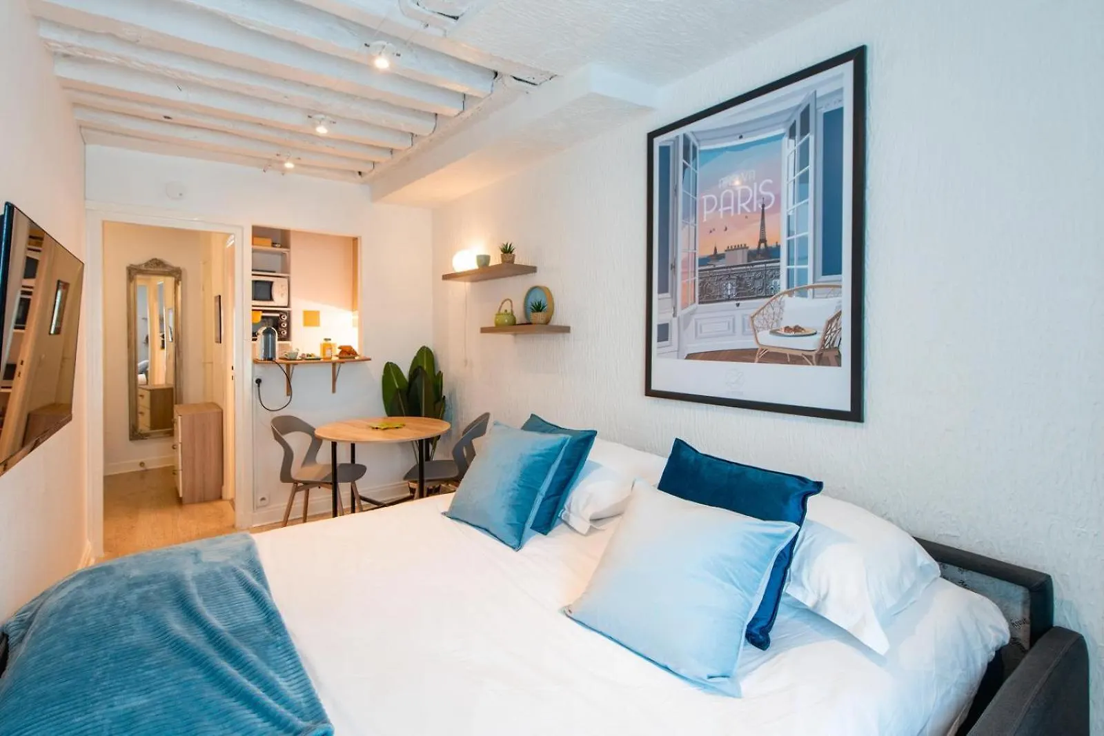 Apartment Amazing Studio On The Most Prestigious Street Paris
