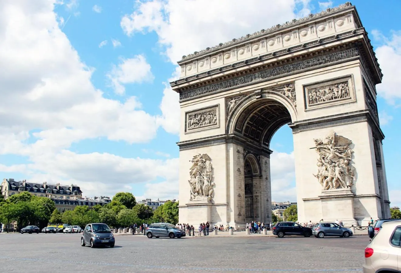 Apartment Amazing Studio On The Most Prestigious Street Paris